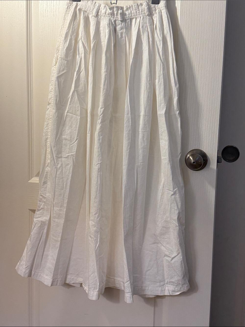 Lauren Ralph Lauren White Button-Front Midi Skirt - Picture 2 of 5